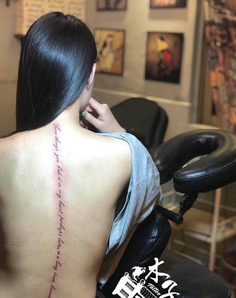 英文纹身图片_背部纹身图案