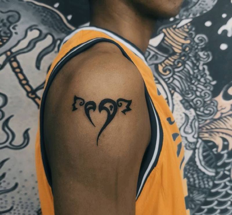 小图纹身图片_肩部图腾图腾纹身图案
