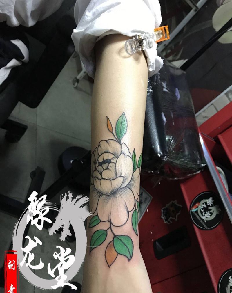 素花一枚纹身图片