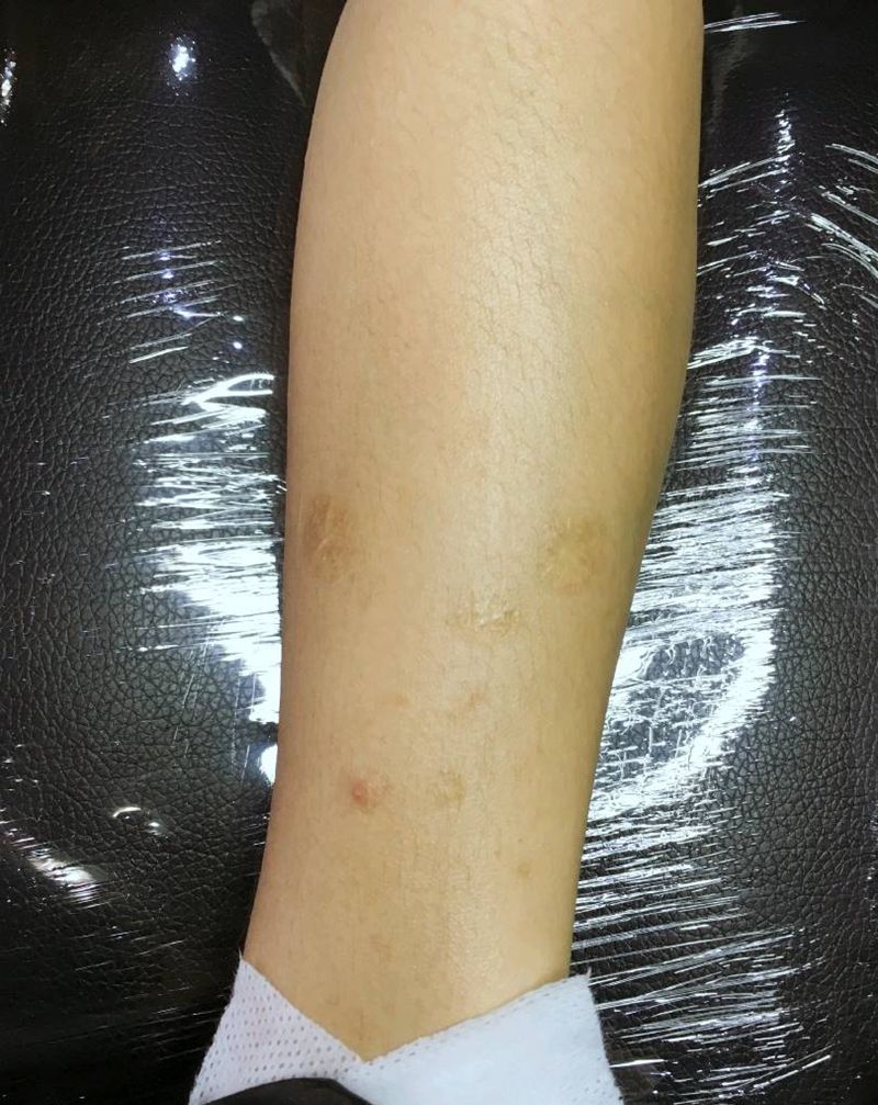 花纹身图片_手臂新传统纹身图案