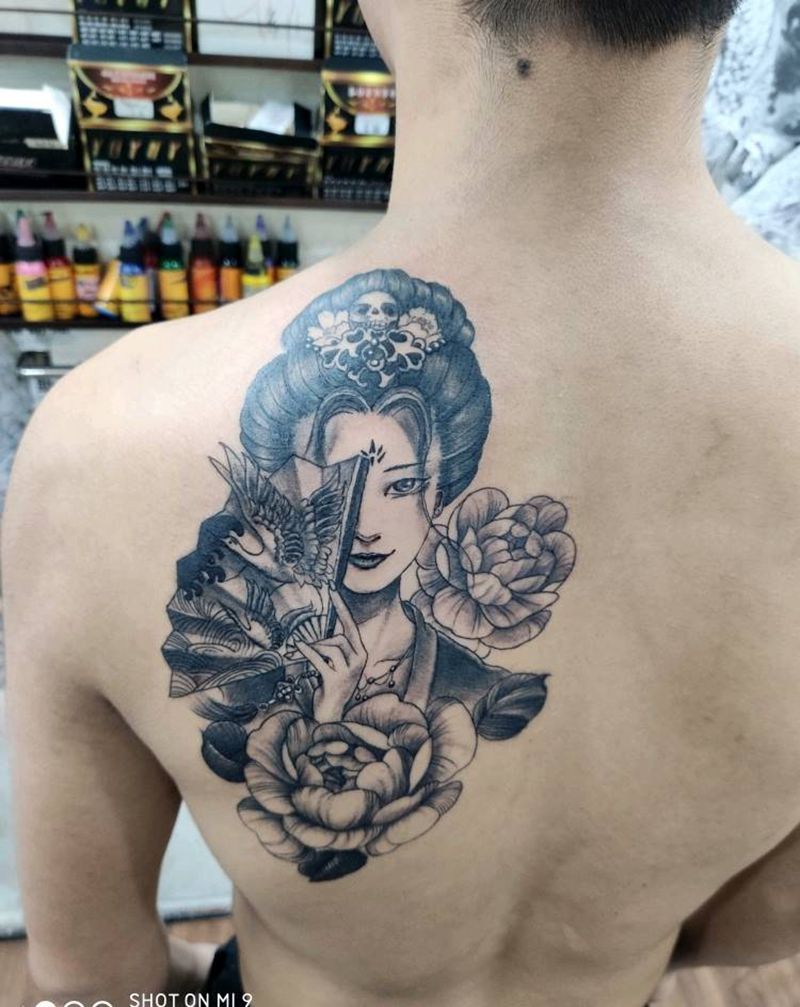 艺伎纹身图片_背部新传统艺伎纹身图案