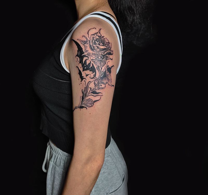 玫瑰纹身图片_手臂玫瑰纹身图案