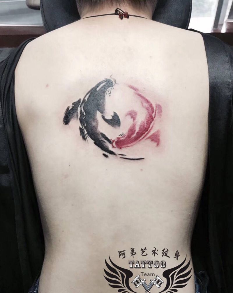 太极鱼纹身图片