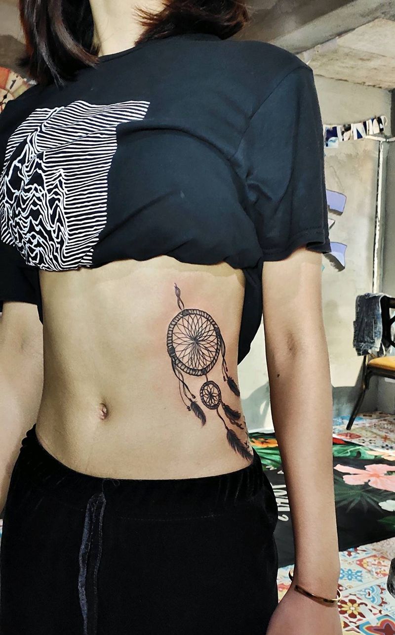 捕梦网纹身图片_腰部捕梦网纹身图案