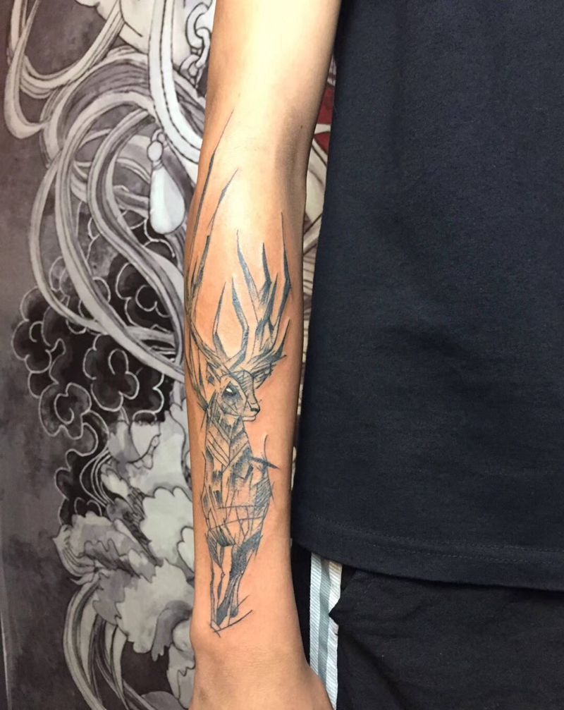 麋鹿纹身图片