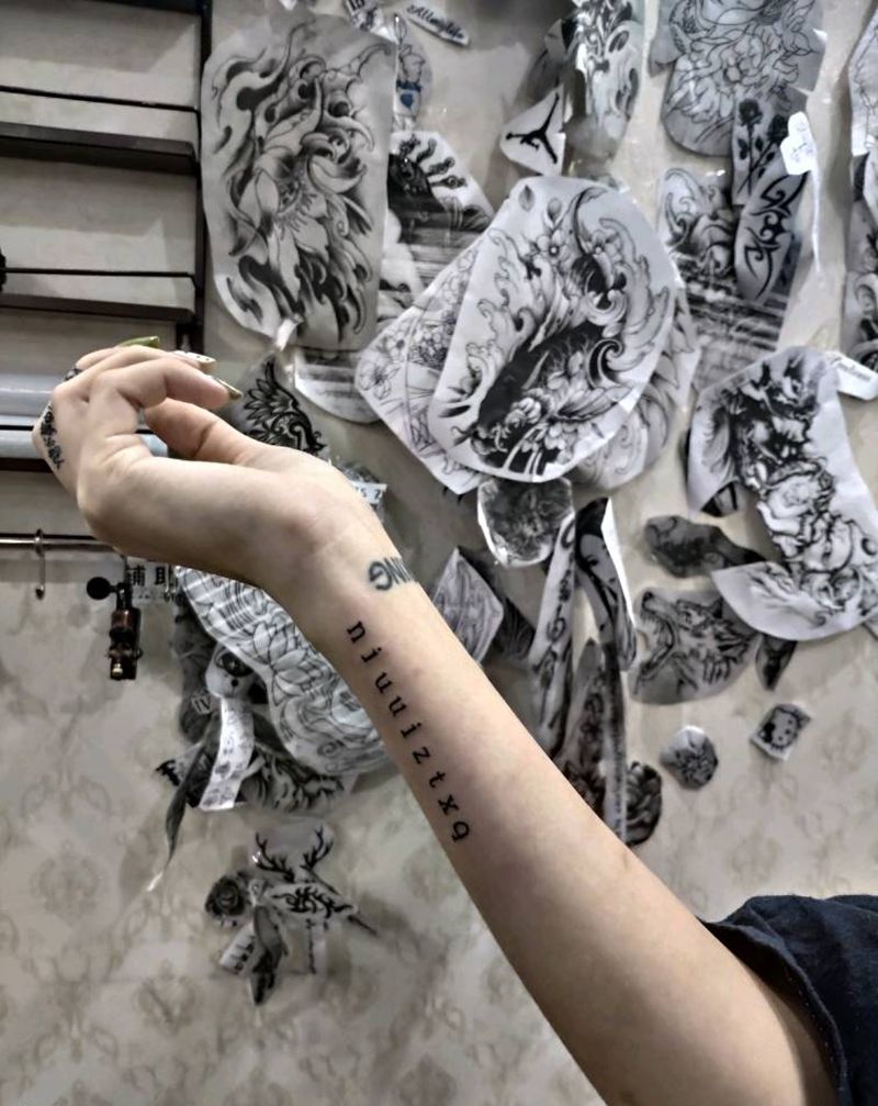 字母纹身图片_手臂纹身图案