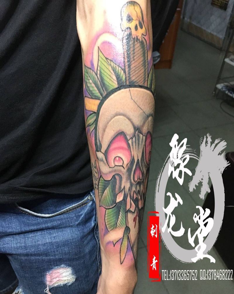 哦美思哭纹身图片_成品手臂欧美纹身图案