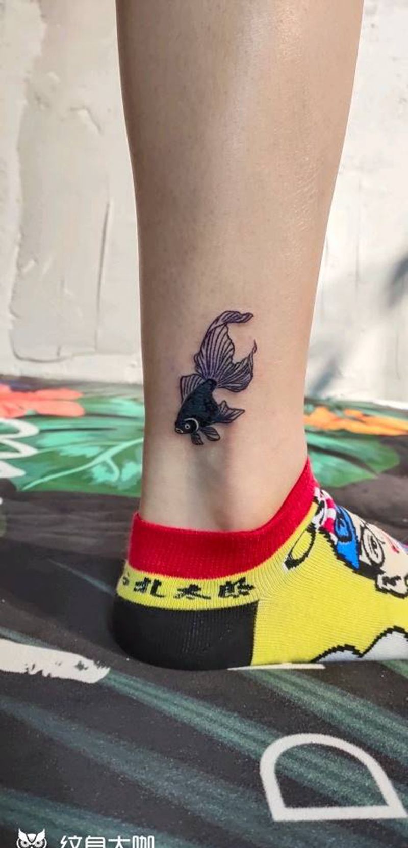 遮盖作品纹身图片_腿部鱼纹身图案