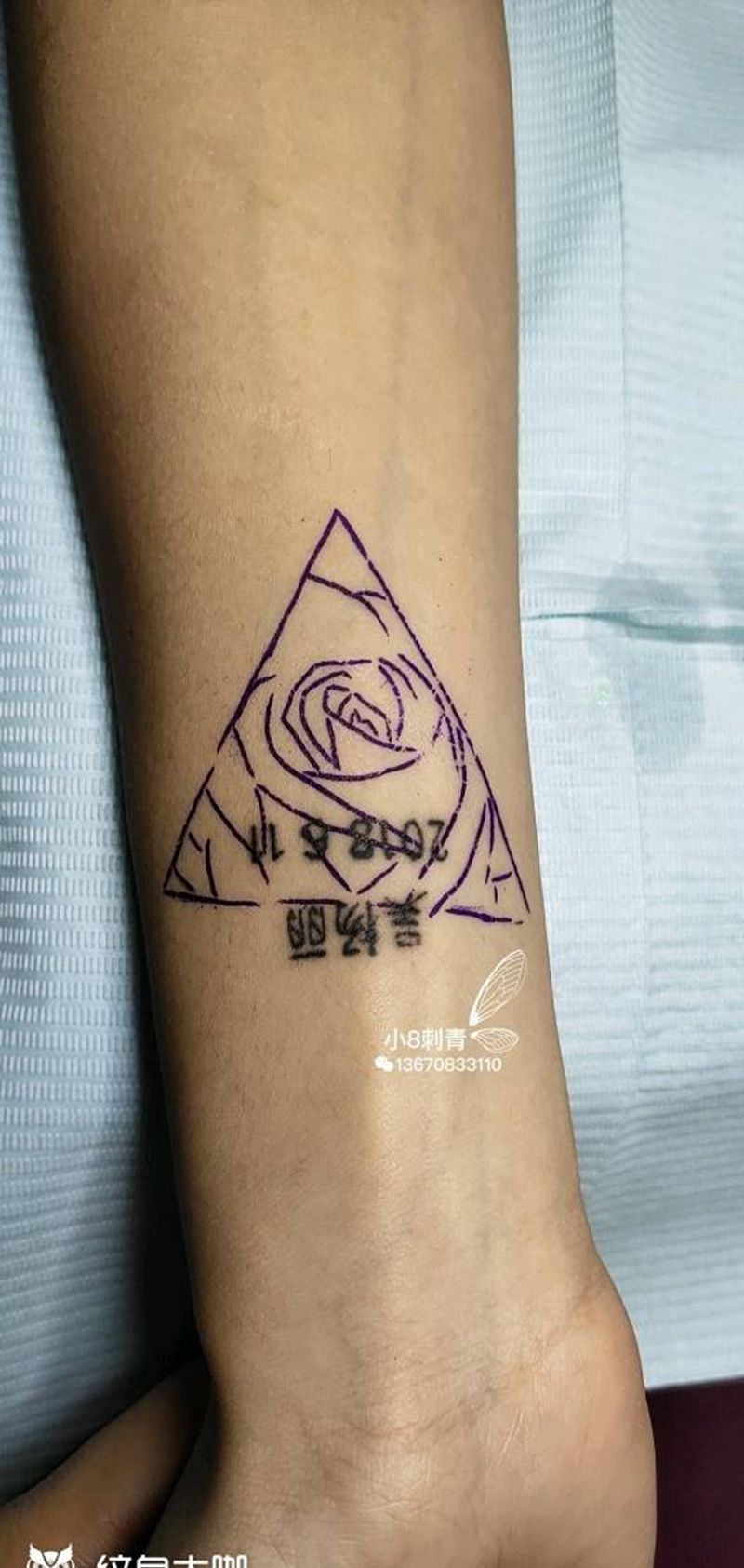 玫瑰纹身图片_手臂水彩纹身图案