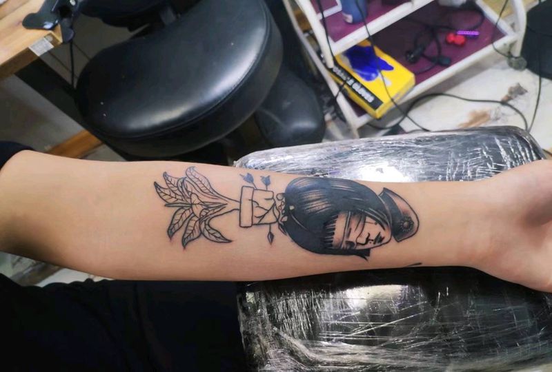 花瓶少女  未完待续纹身图片