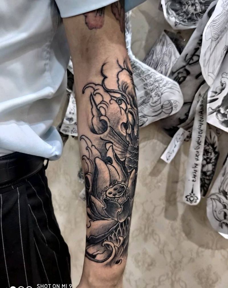 遮盖纹身图片_手臂新传统鱼纹身图案