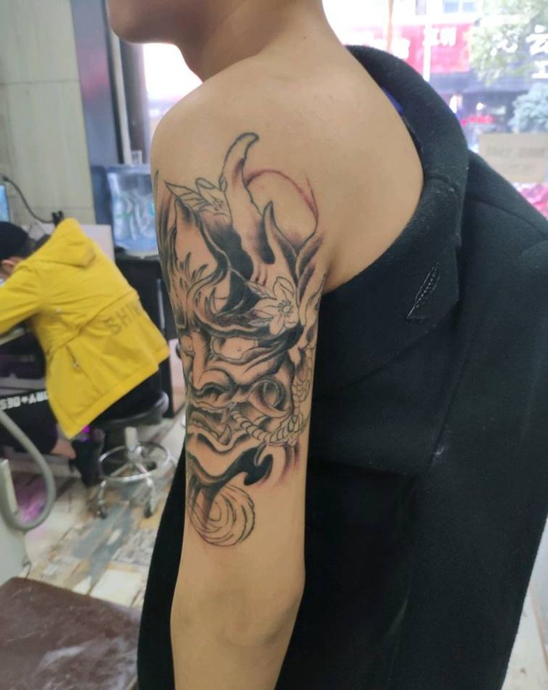 班若 （黑灰以完）纹身图片