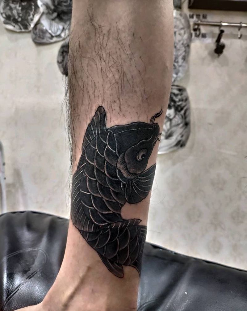 遮盖纹身图片_腿部老传统鱼纹身图案