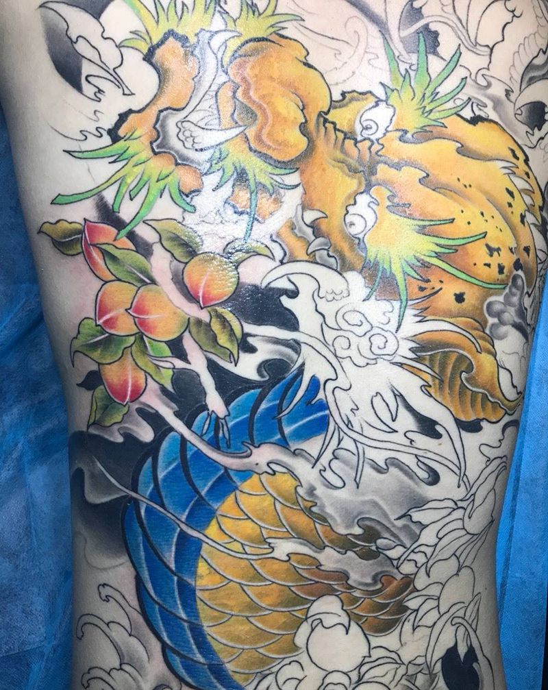 金龙纹身图片_背部传统纹身图案
