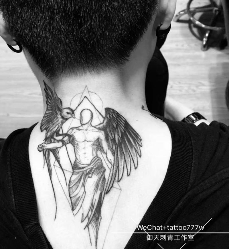 天使纹身图片_成品颈部清新人物静物插画纹身图案