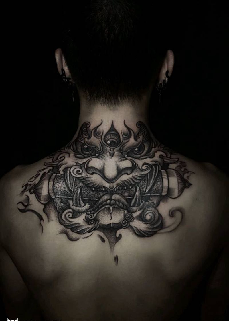 唐狮纹身图片_背部颈部新传统纹身图案