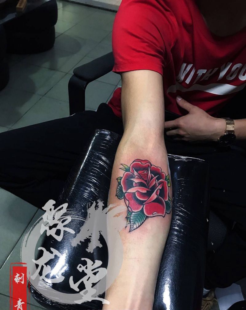 Old shcool纹身图片_成品手臂纹身图案