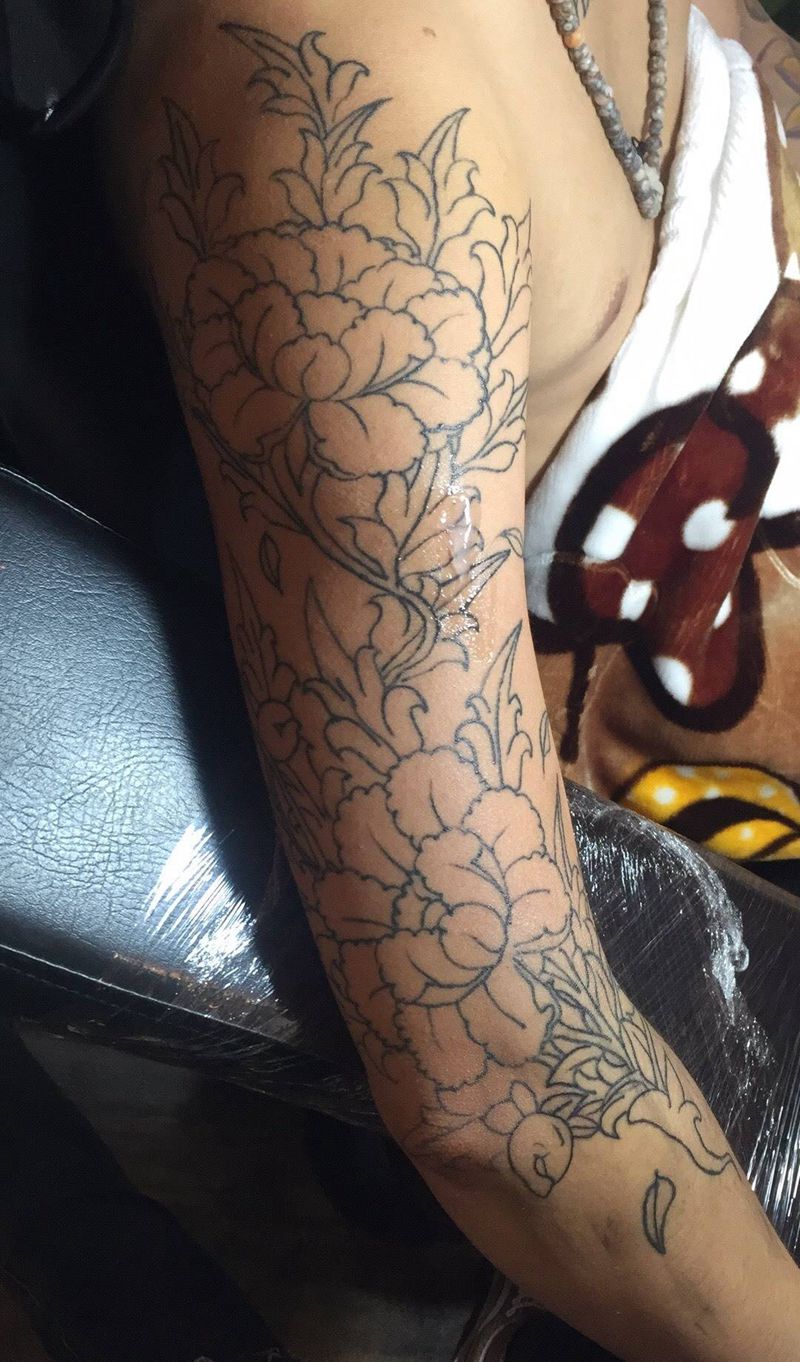 木子纹身图片_成品手臂传统植物纹身图案