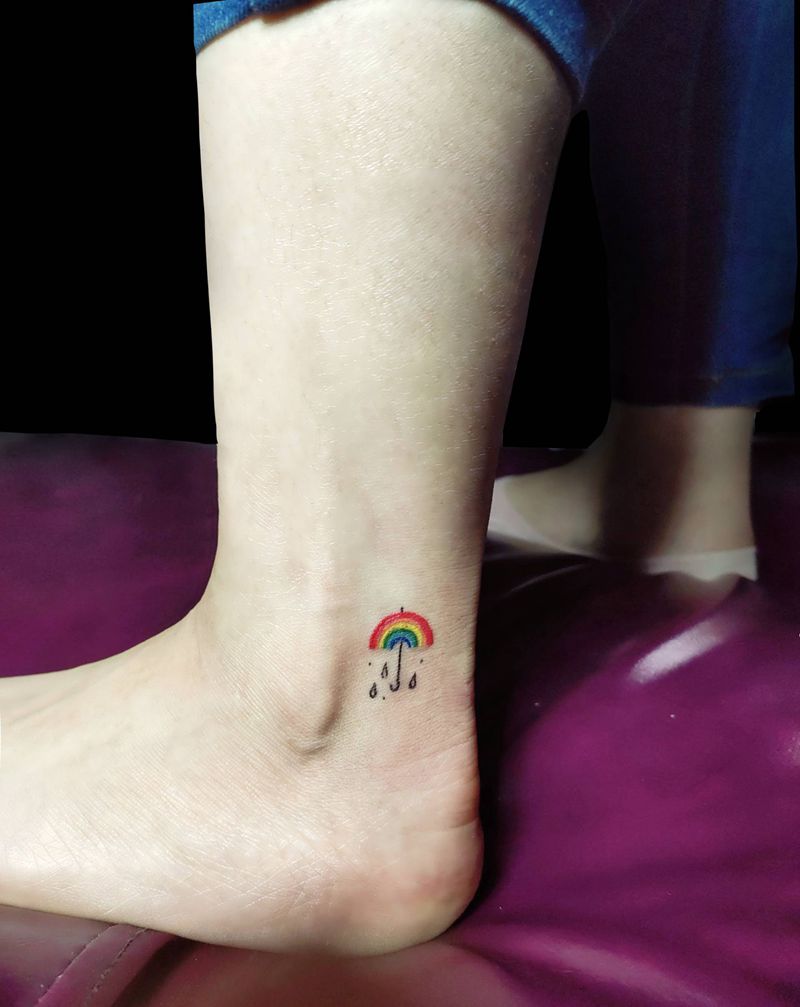 小清新纹身图片_脚部彩虹纹身图案
