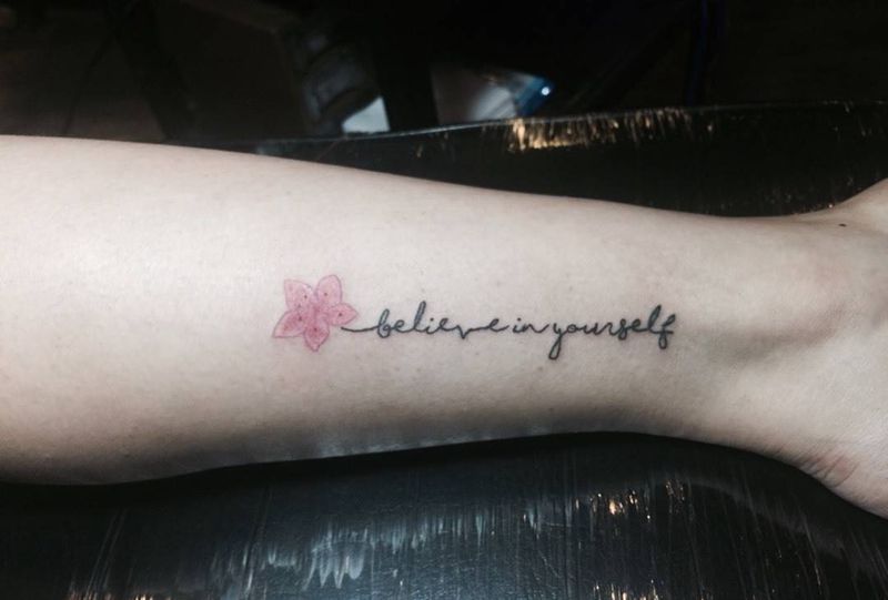 木子纹身图片_成品字符植物纹身图案