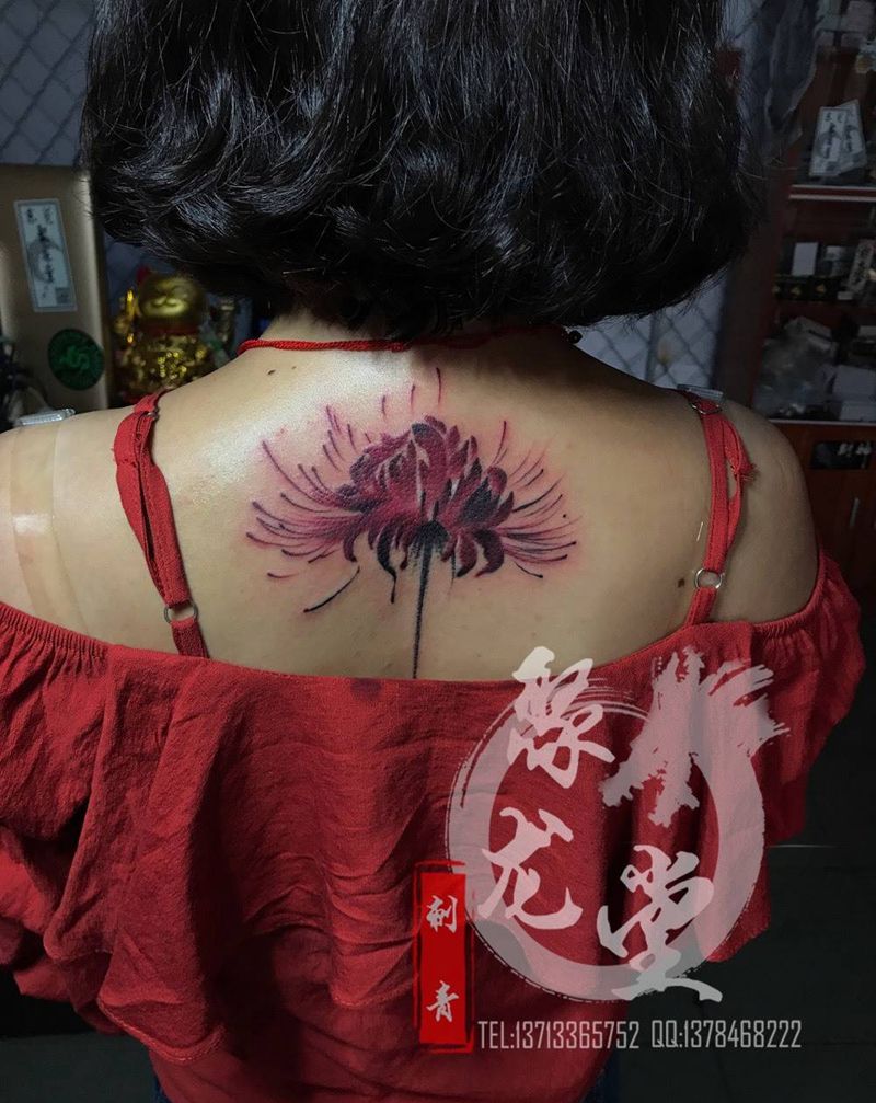 彼岸花纹身图片