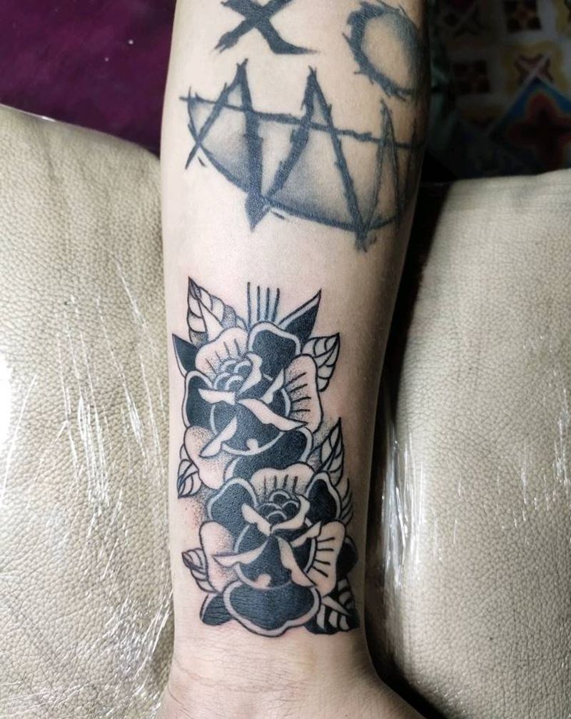 花纹身图片_手部New School纹身图案