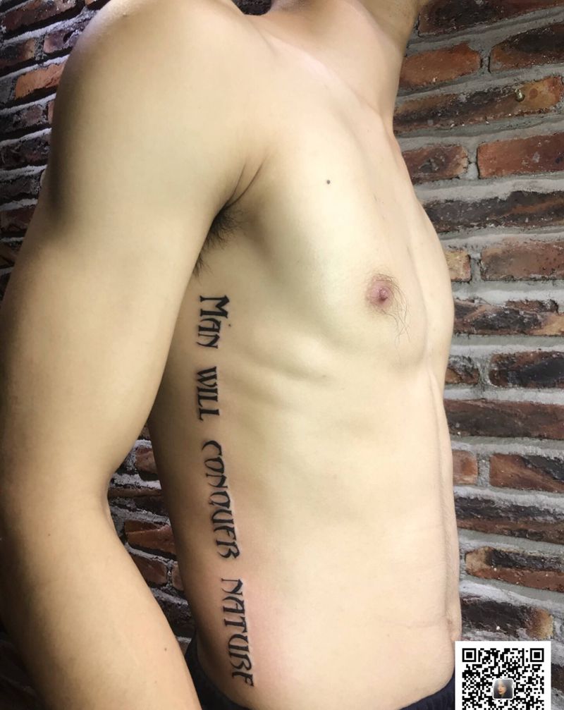 侧腰纹身纹身图片