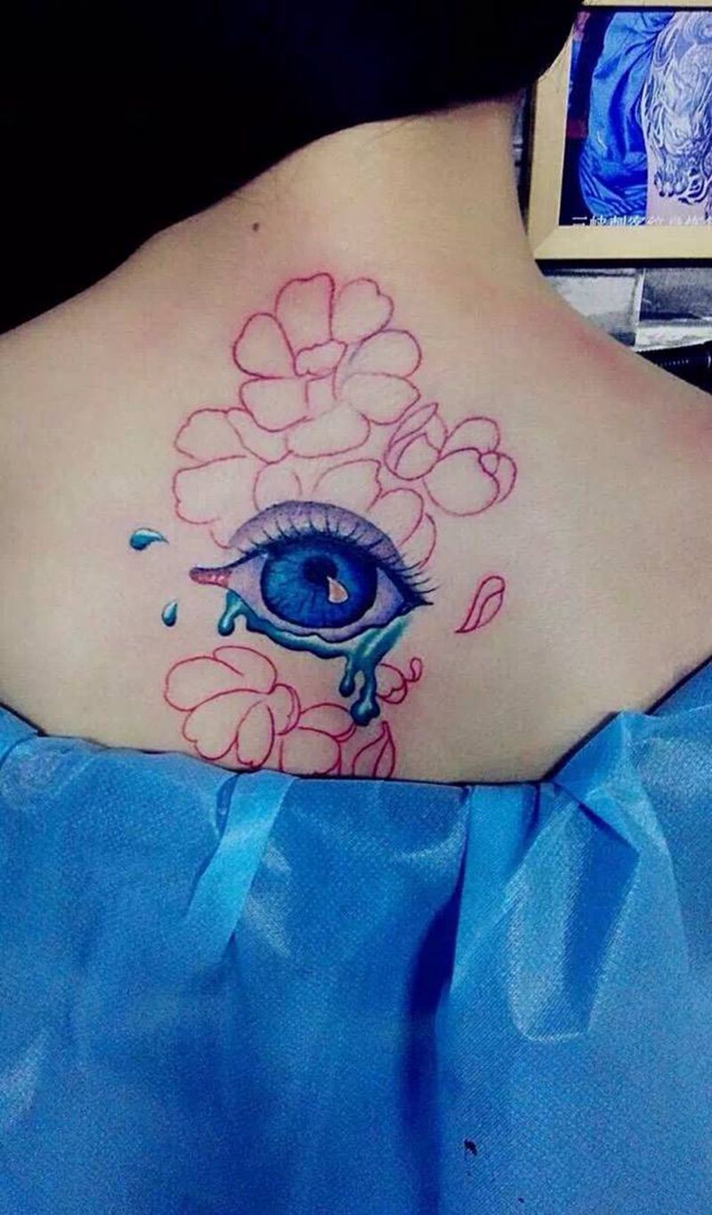 眼睛纹身图片