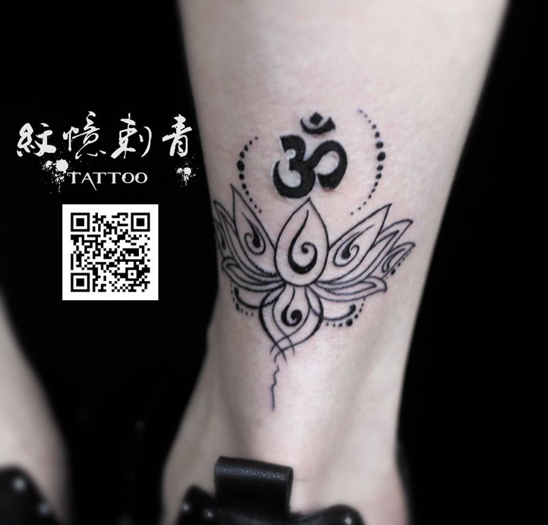 小清新纹身图片_脚部纹身图案