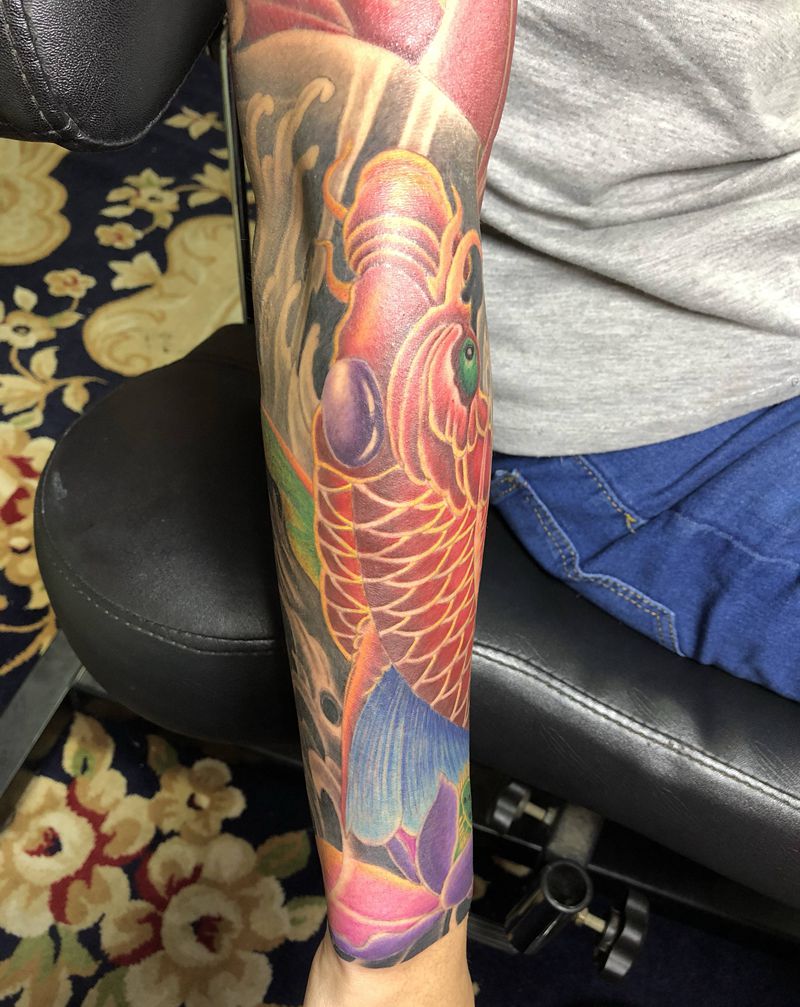 包小臂鱼纹身图片_新传统纹身图案