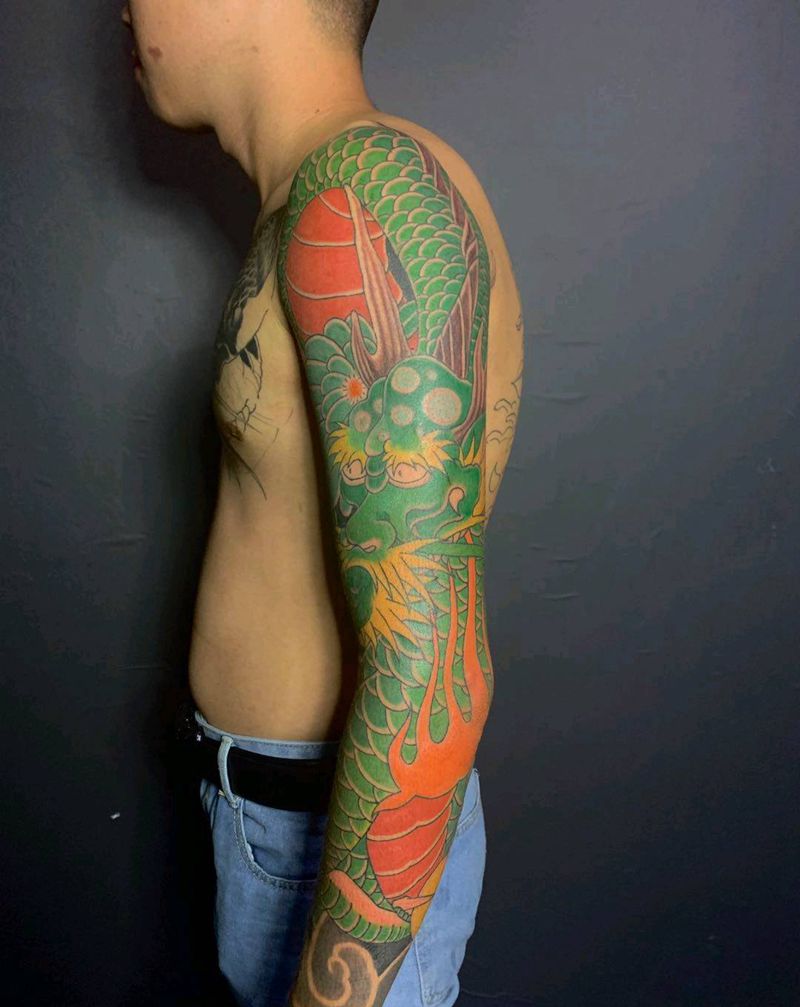 花臂龙.纹身图片_手部老传统龙纹身图案