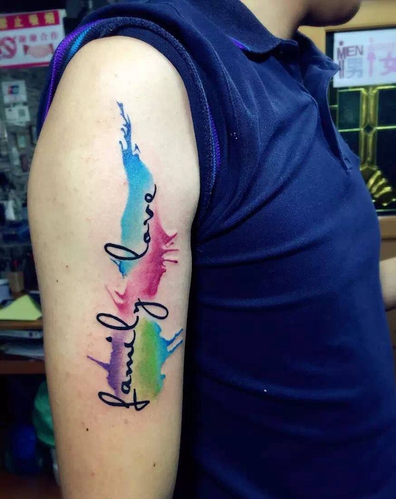 纹忆刺青出品，水彩英文纹身图片