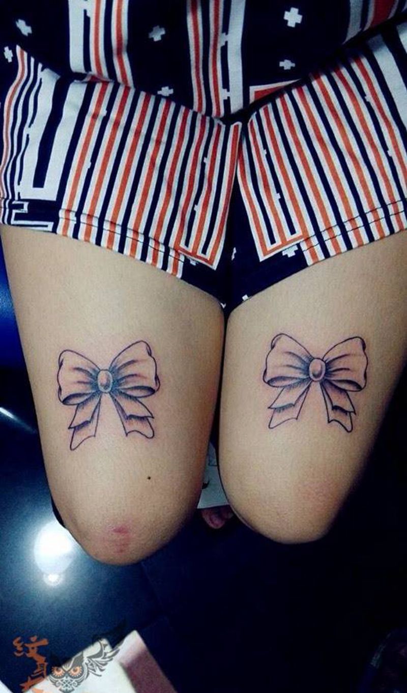 漂亮德蝴蝶结纹身图片