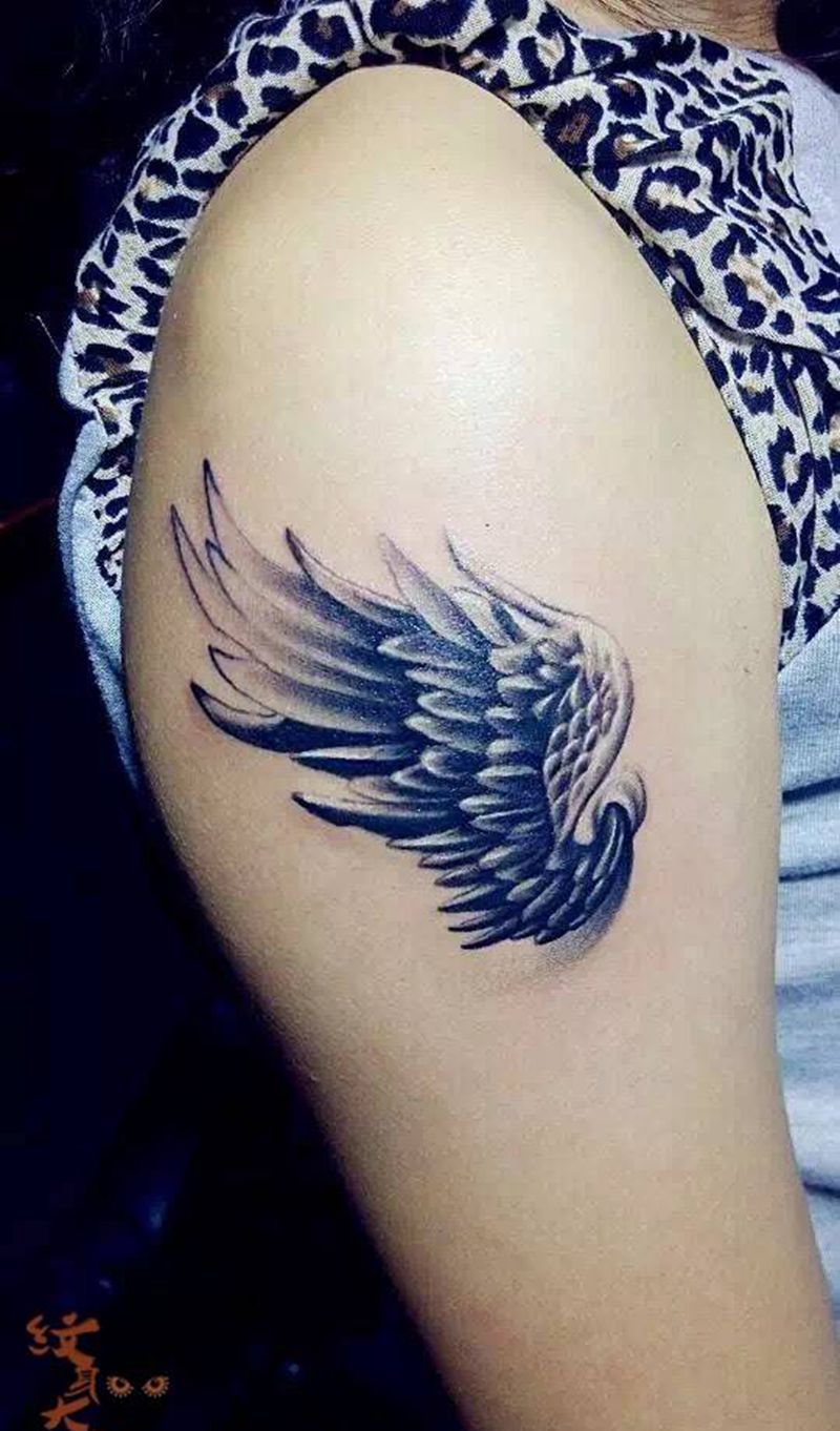 你要飞，我给你一只翅膀纹身图片