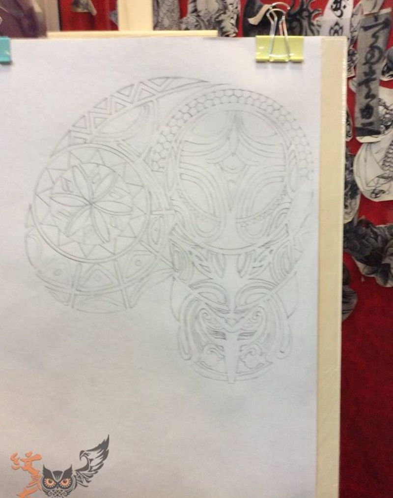 玛雅图腾半胛图手搞纹身图片