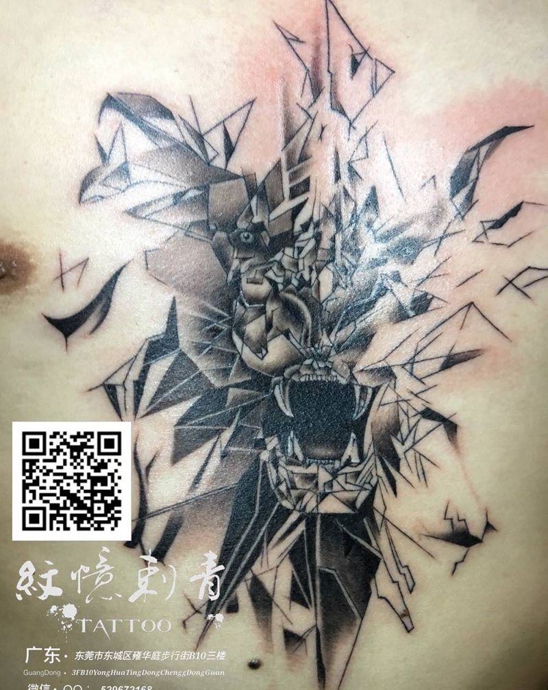 广东紋憶刺青出品，长按图片识别二维码可查看本店作品集！纹身图片