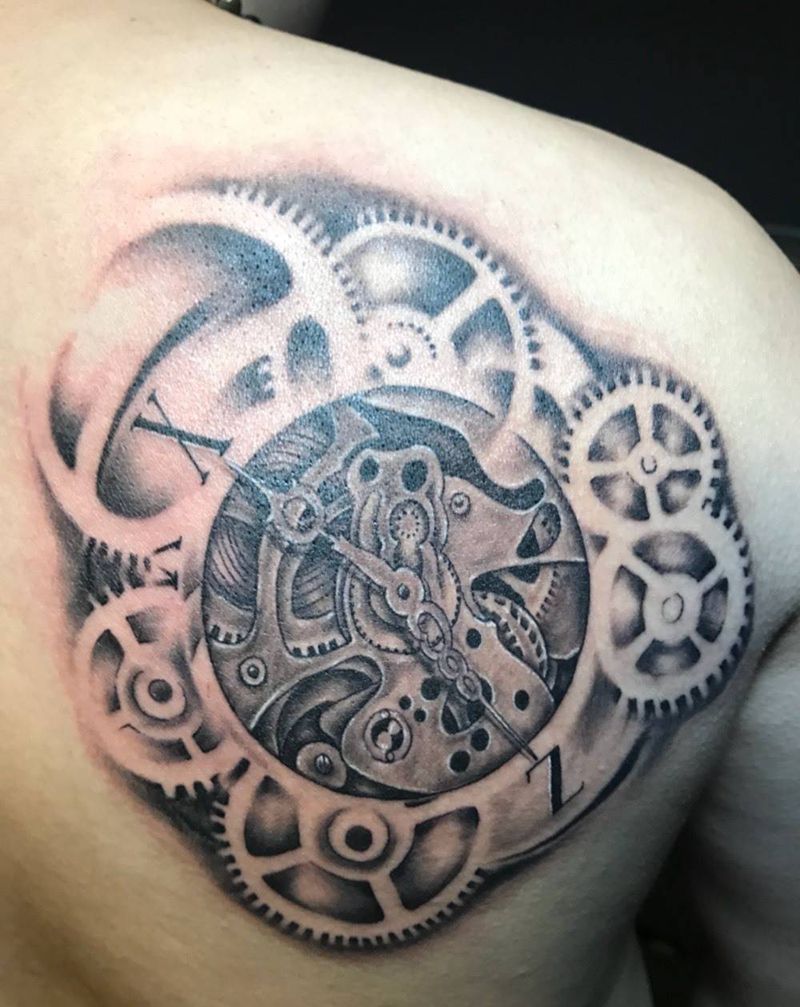 机械时钟纹身图片