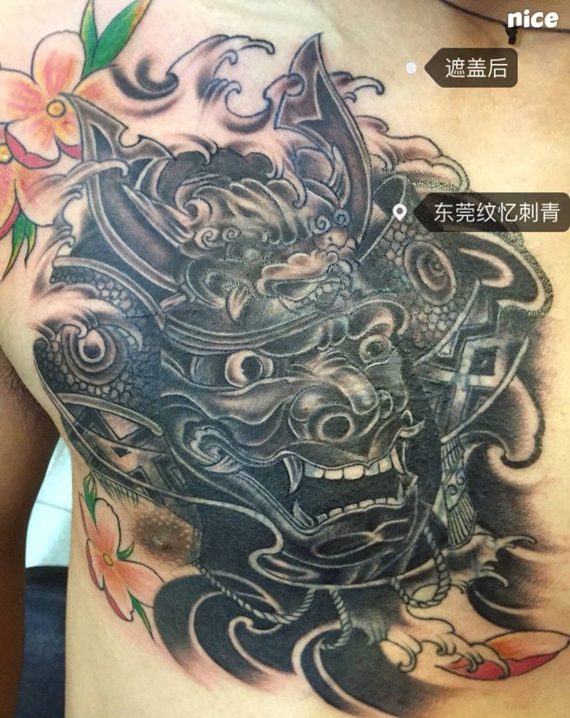纹忆刺青出品！黑武士遮盖狼头！纹身图片