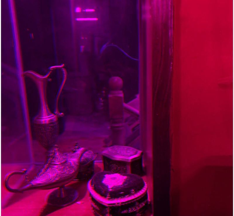 店内角落纹身图片