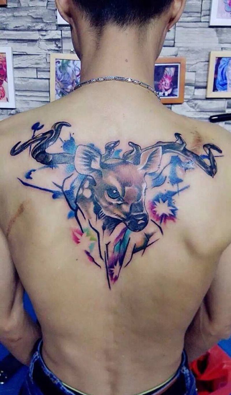 鹿纹身图片