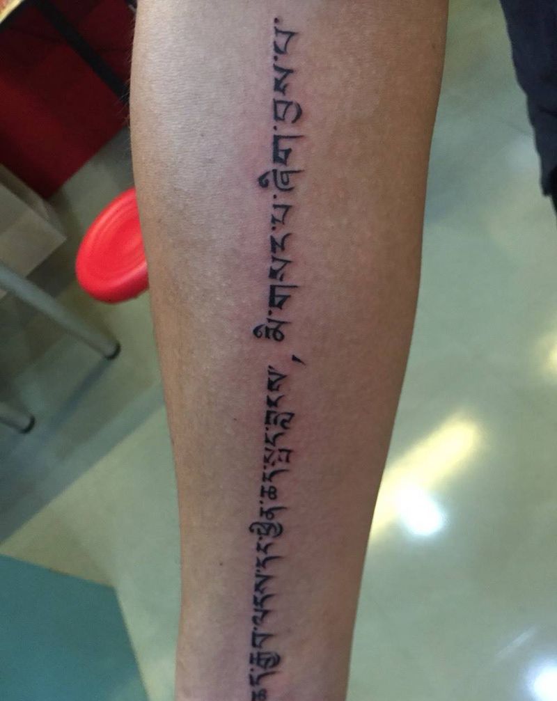 纹忆刺青出品，藏文纹身图片