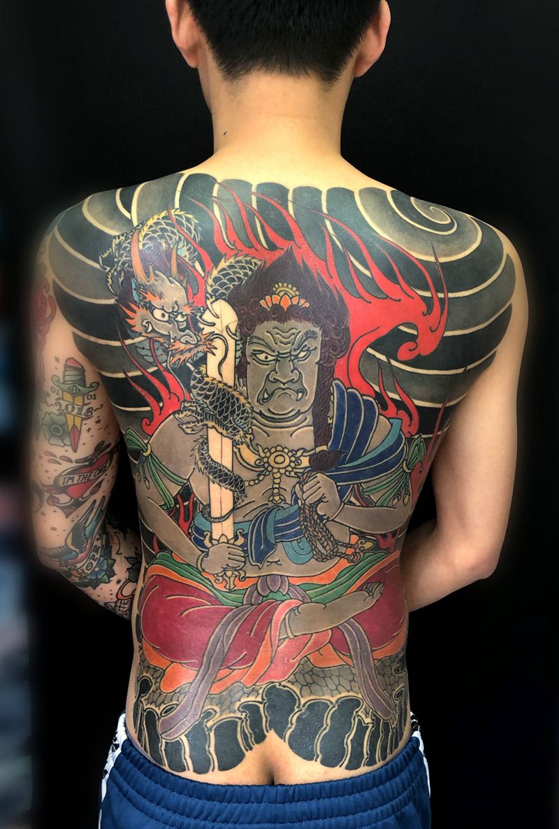 原创设计老传统不动明王纹身图片_背部老传统纹身图案