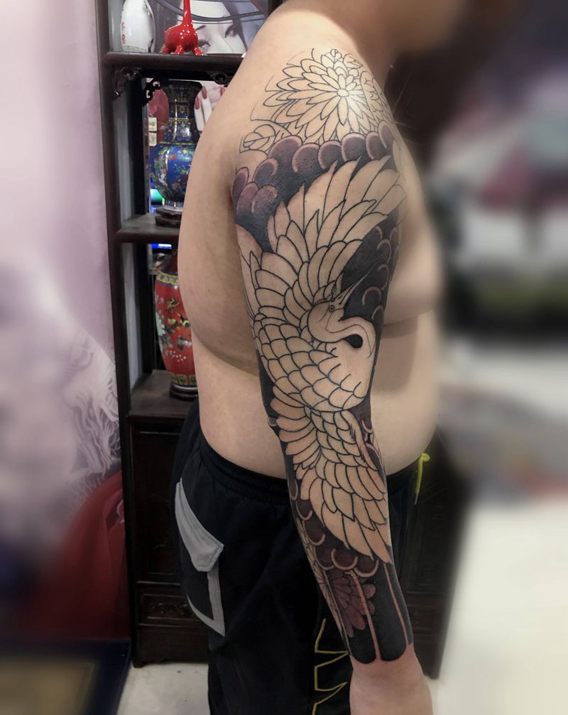 老传统仙鹤花臂纹身图片_手臂老传统纹身图案