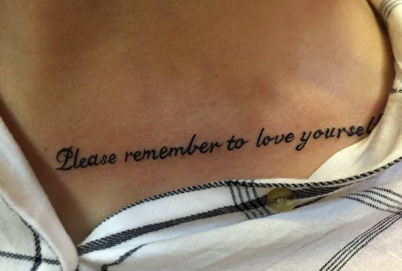 纹忆刺青出品，英文也性感纹身图片