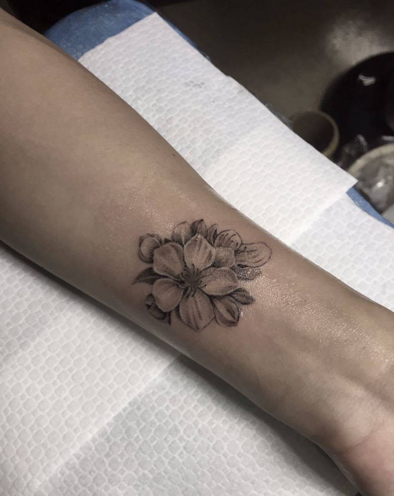 素花.纹身图片_欧美写实素花纹身图案