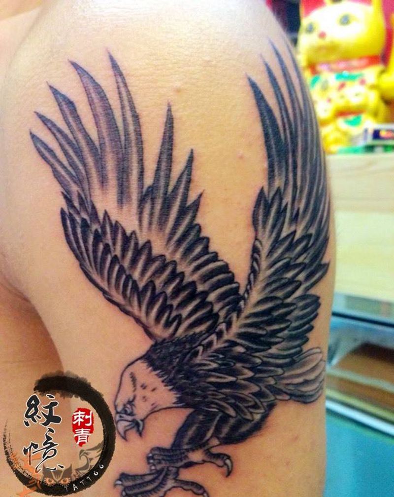 激翔天空纹身图片