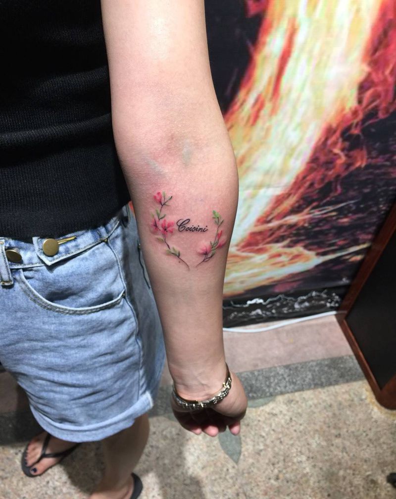 小清新纹身图片_成品颈部手部清新植物纹身图案