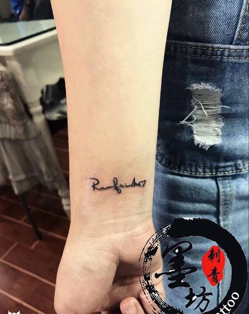 英文纹身图片_成品手部清新字符纹身图案