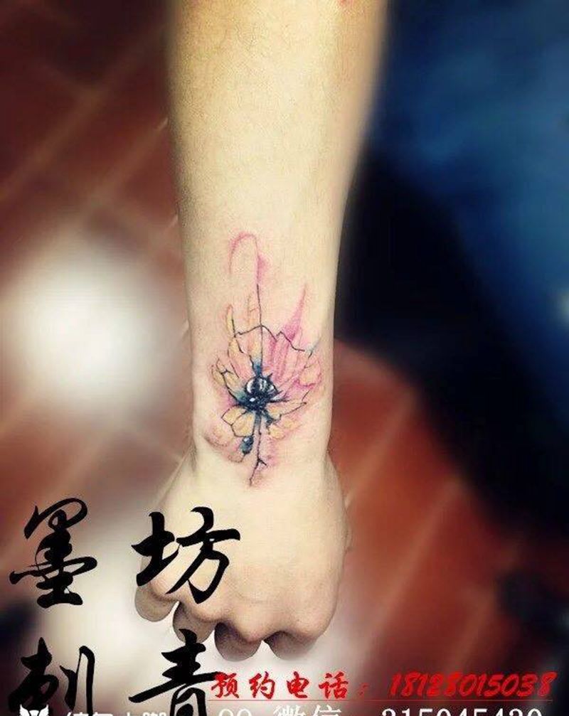 水彩遮盖纹身图片