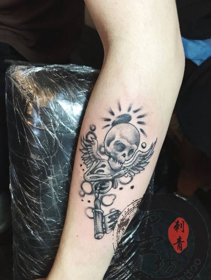 小骷髅纹身图片_成品手臂清新鬼神纹身图案